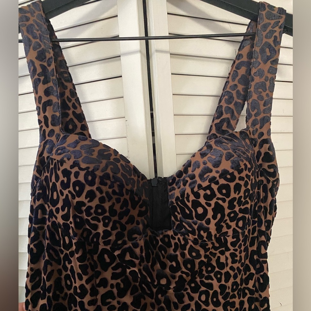 FOREVER 21 LEOPARD PRINT MINI DRESS - Picture 5 of 8